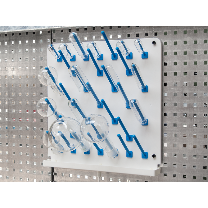 Draining board with drainage channel