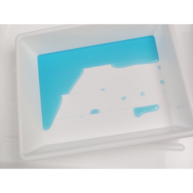 Laboratory trays / spill troughs