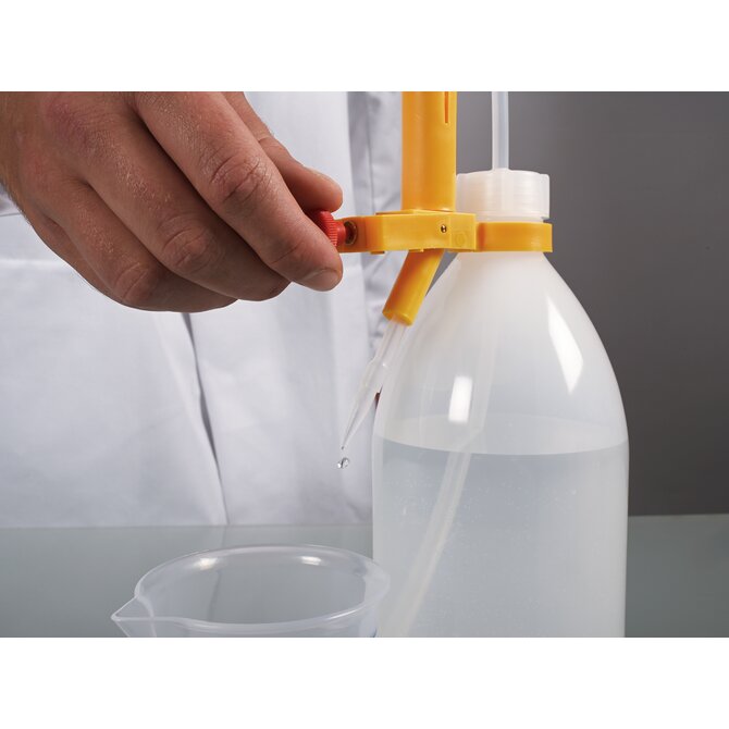 Titrating burette automatic