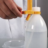 Titrating burette automatic