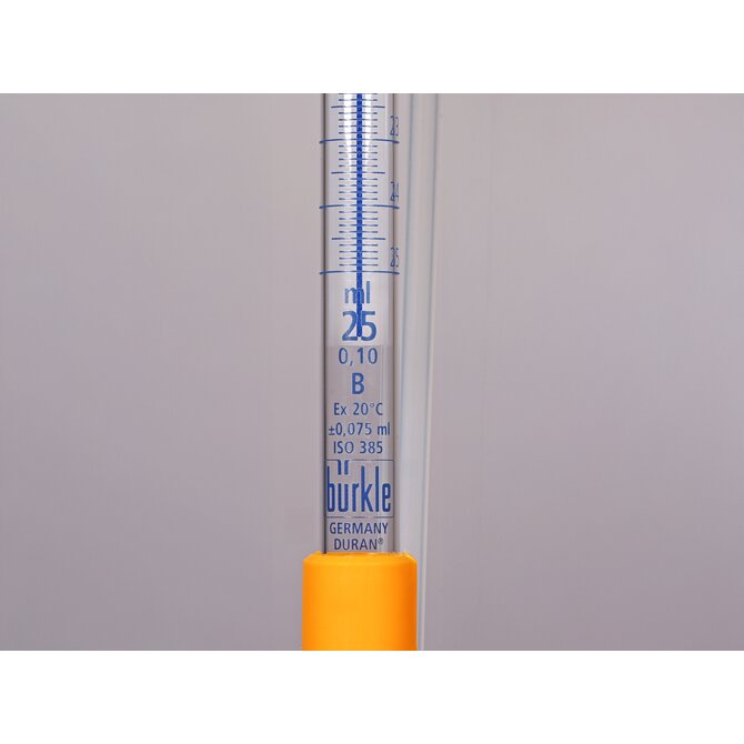 Titrating burette automatic