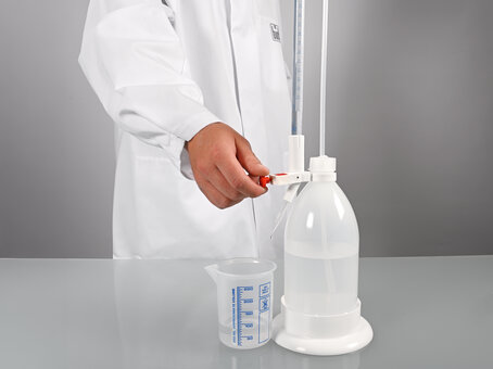 Splinter-proof titrating burette