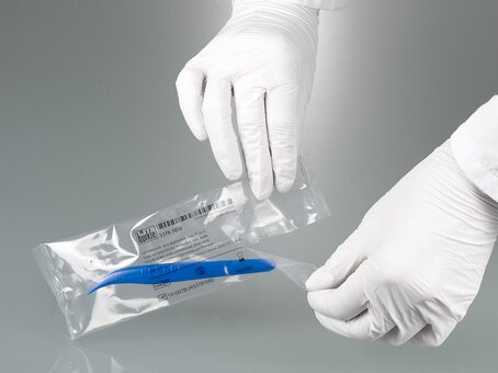 Single-use tweezers, blue, pointed/angled