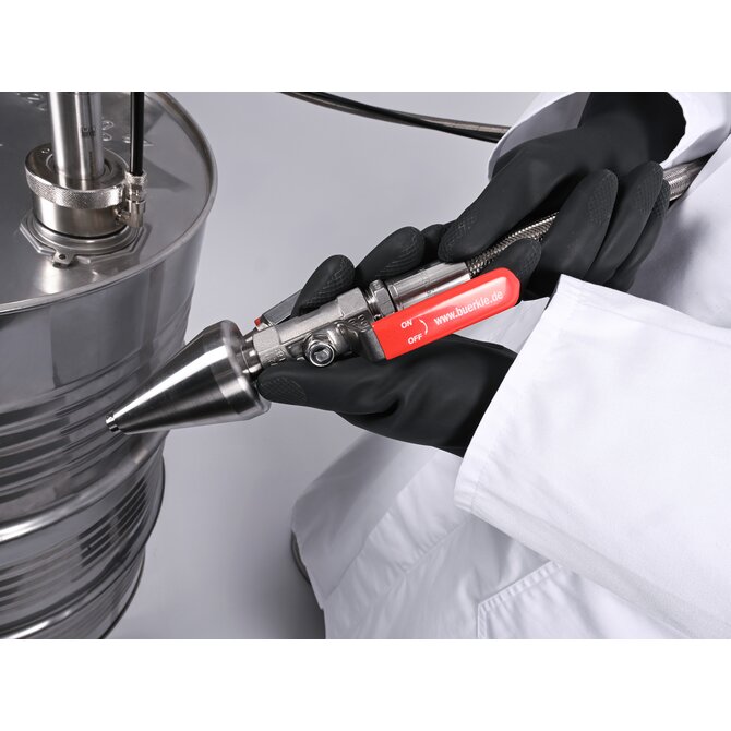 Gas-tight stainless steel drum pump with outlet hose
