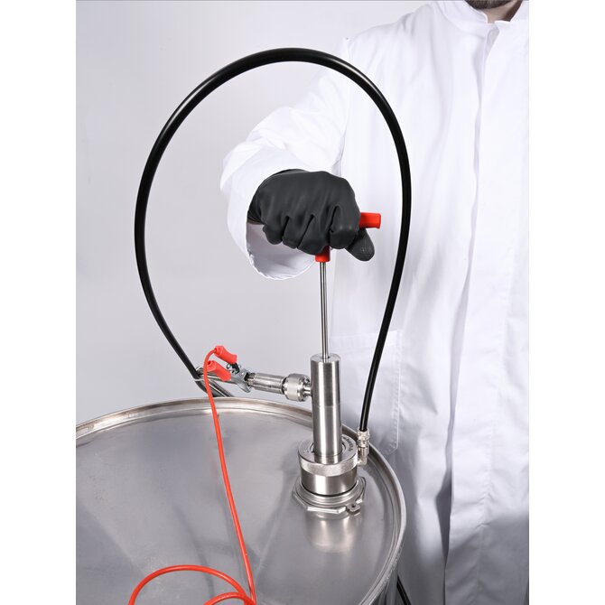 Gas-tight stainless steel drum pump with outlet hose