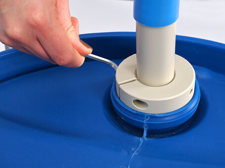 PP barrel screw joint