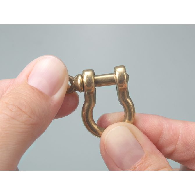 Brass shackle