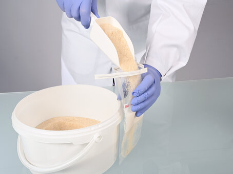 SteriPlast® Bio sample scoop, sterile