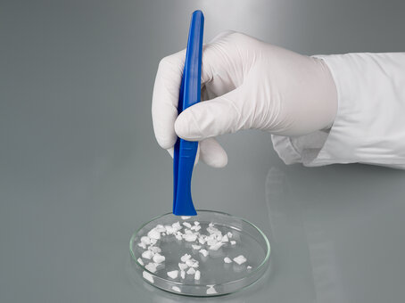 Single-use tweezers, blue, Single-use tweezers, blue, broad tip