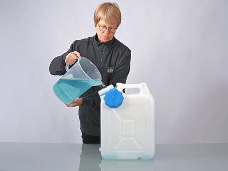 Wide neck canister