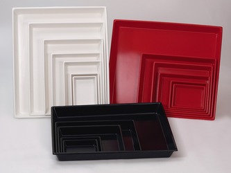 Assortment photographic trays, shallow form without ribs on bottom, profile shape rounded