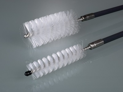 Cleaning brushes