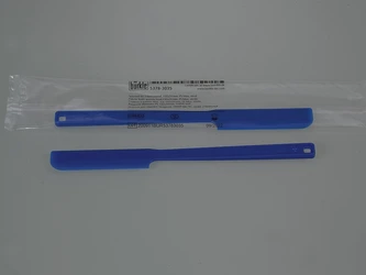 Food palette knife spatula, blue, packaged and unpackaged
